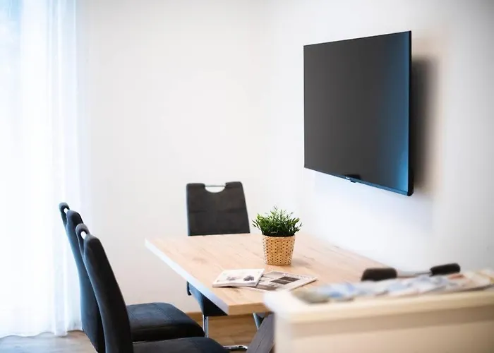 In With Bio Sauna ميرانو