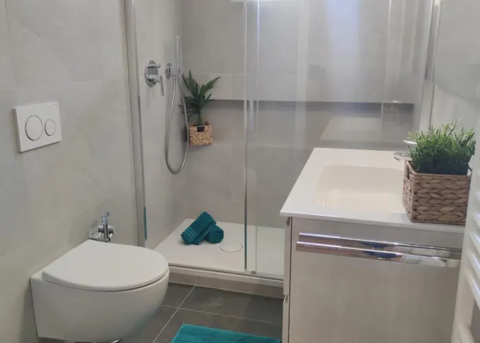 In With Bio Sauna * ميرانو