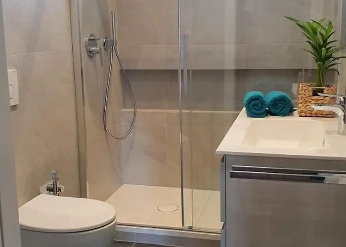 In With Bio Sauna شقة *